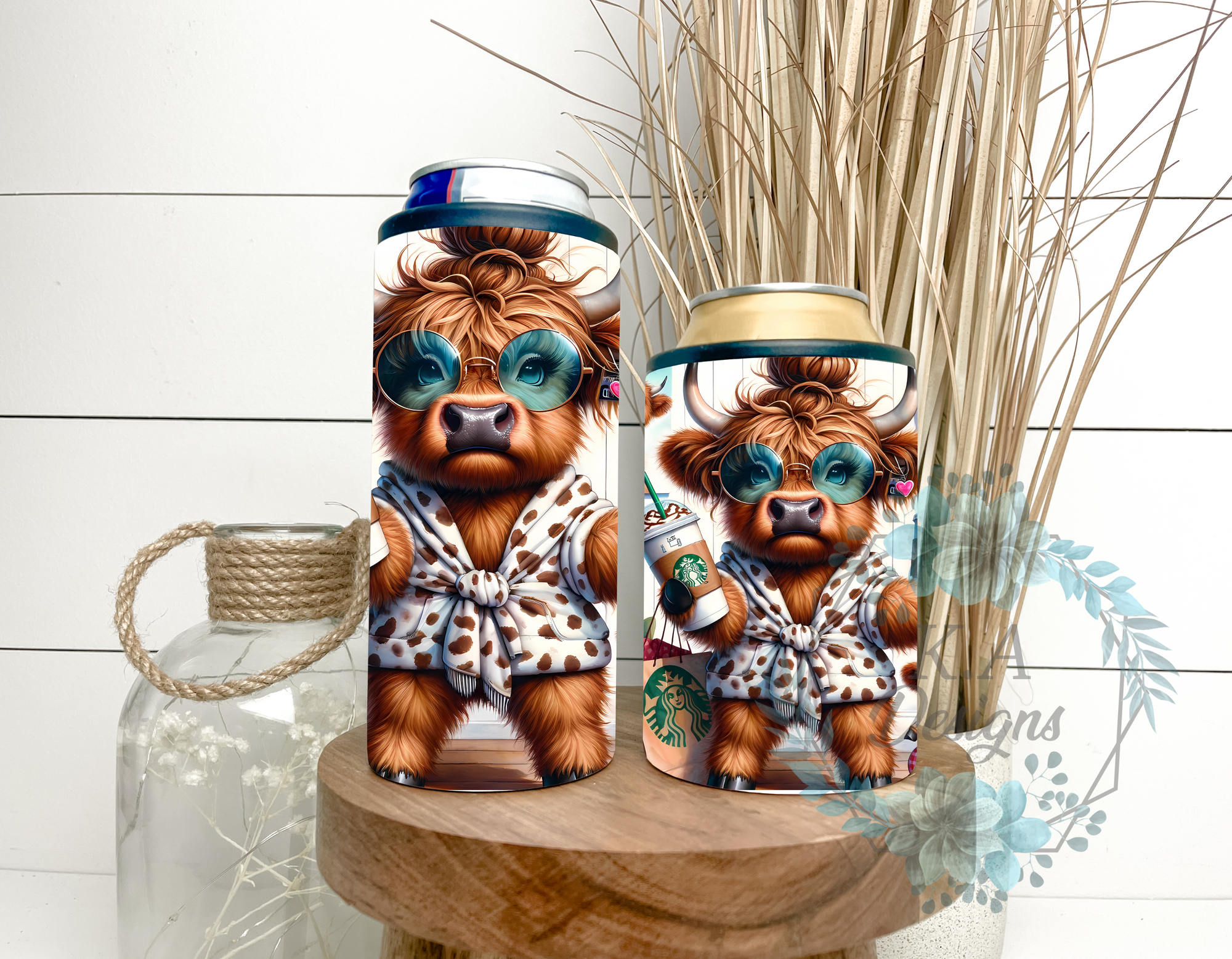 Hot Mess Mama Highland Cow Can Cooler