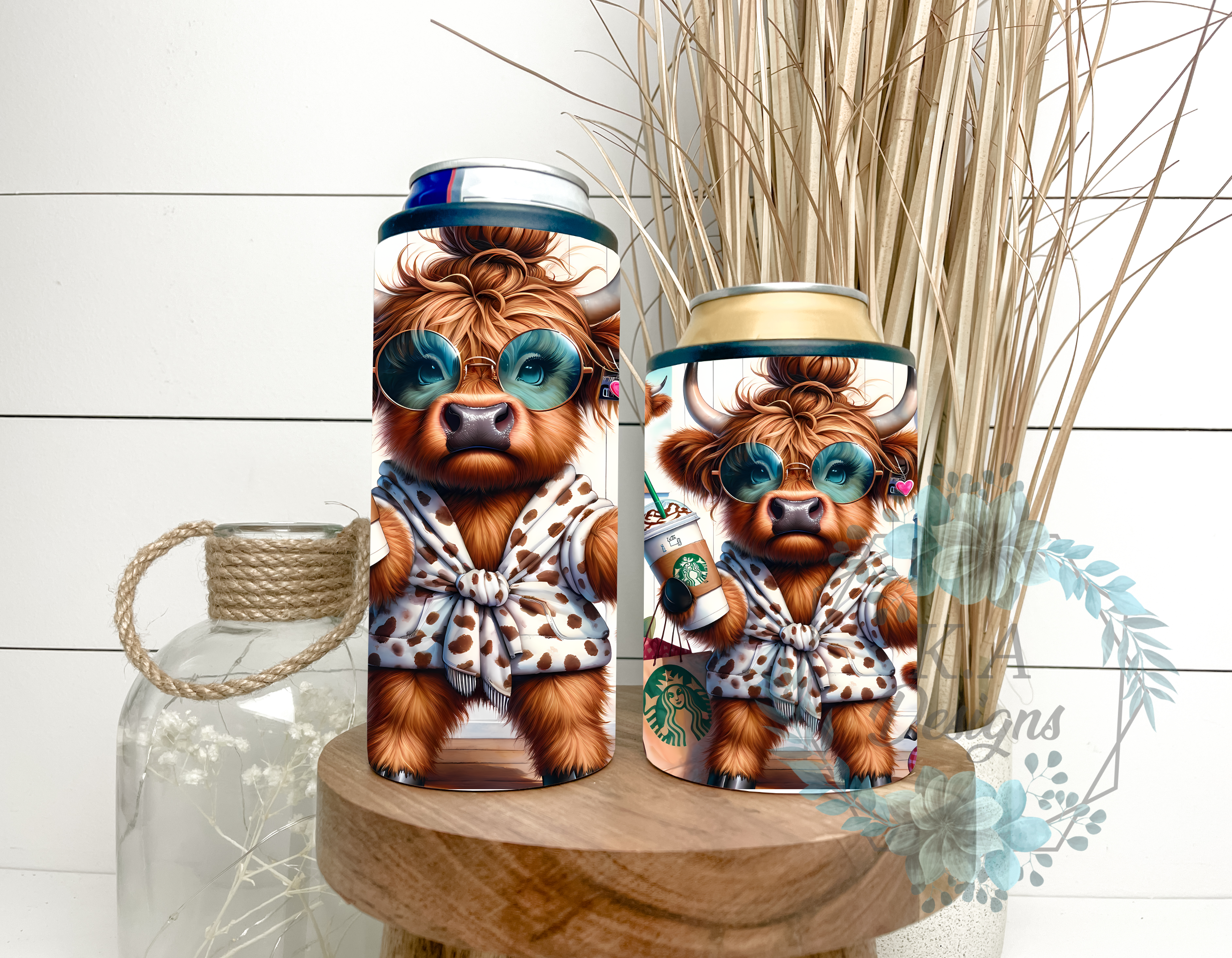 Hot Mess Mama Highland Cow Can Cooler